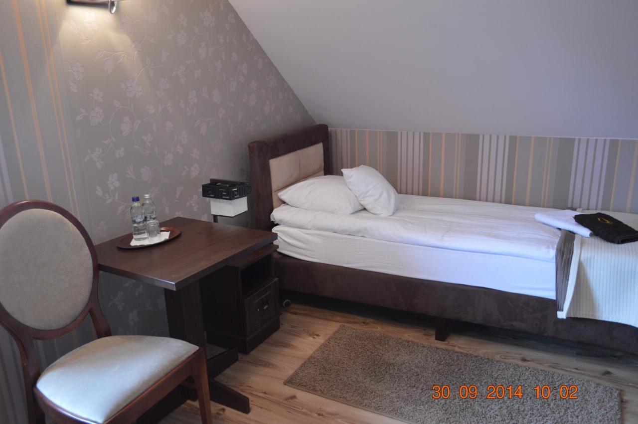 Zajazd Zlota Podkowa Wrocki Zimmer foto